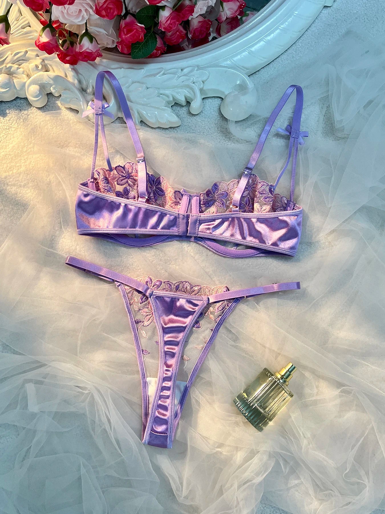 Floral Lace Embroidered 2- Piece Lingerie Set